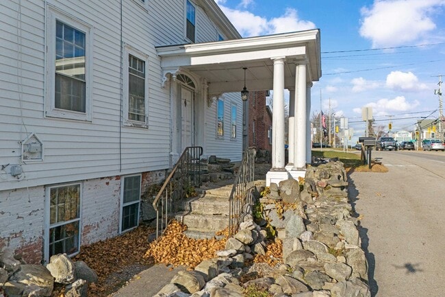 Building Photo - 80 Lafayette Rd