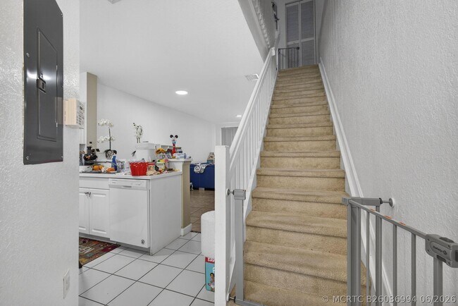Building Photo - 4147 Napoli Lake Dr