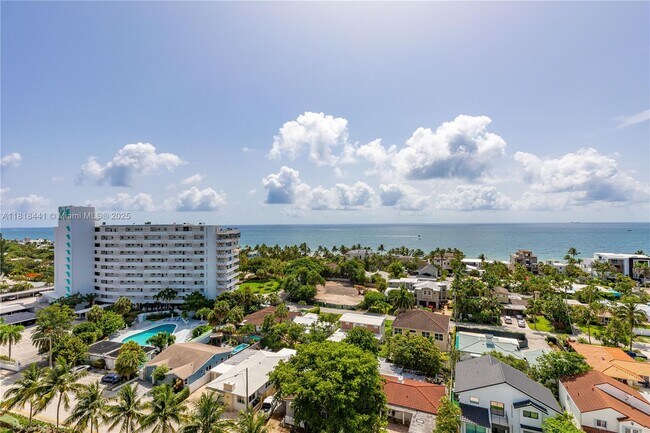 Foto del edificio - 2715 N Ocean Blvd