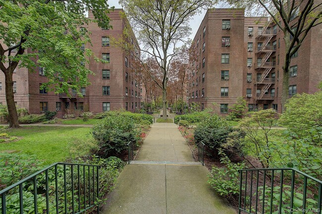 Foto del edificio - 34-21 78th St