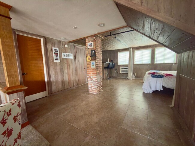 Foto del edificio - C1122 Woodbury Row