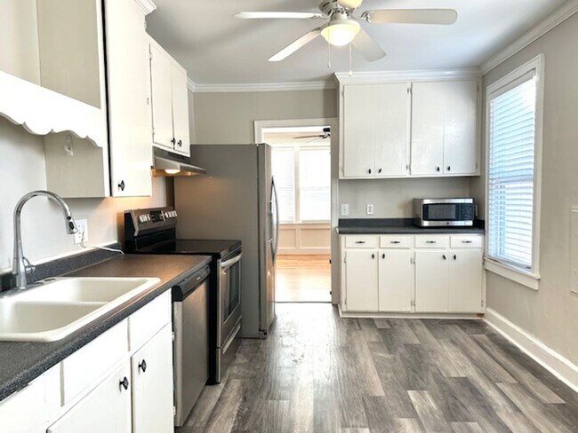 Foto del edificio - CHARMING HOME IN ROSEWOOD