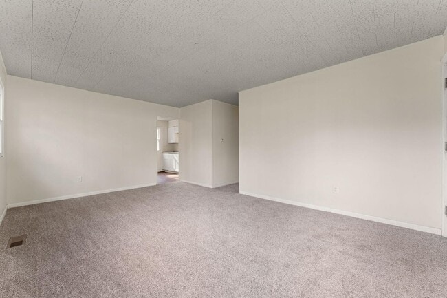 Building Photo - 300 N Guyer St