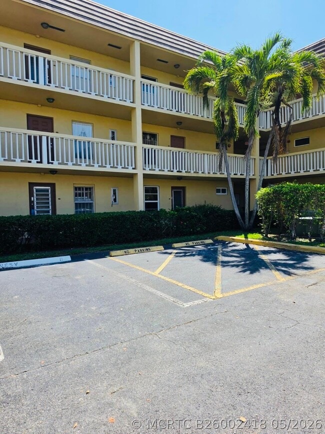 Building Photo - 5940 NW 64th Ave