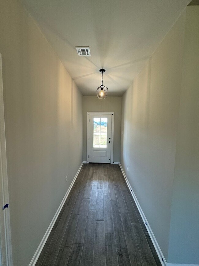 Foto del edificio - DISCOUNTED RENT FOR FIRST 6 MONTHS! Brand ...