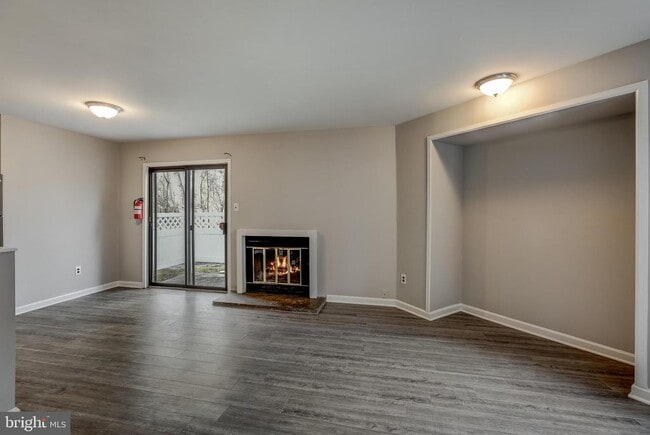 Building Photo - 1105 Berwyck Ct
