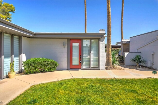 Photo - Ready to View Now! Arcadia Lite - 2 bedroom/1 Bath- Adorable Condo and Community-W/T/S are included!