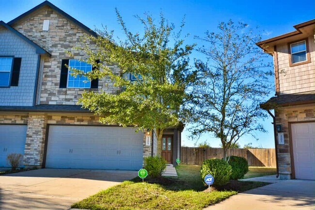 Foto del edificio - 3205 Victorian Manor Ln