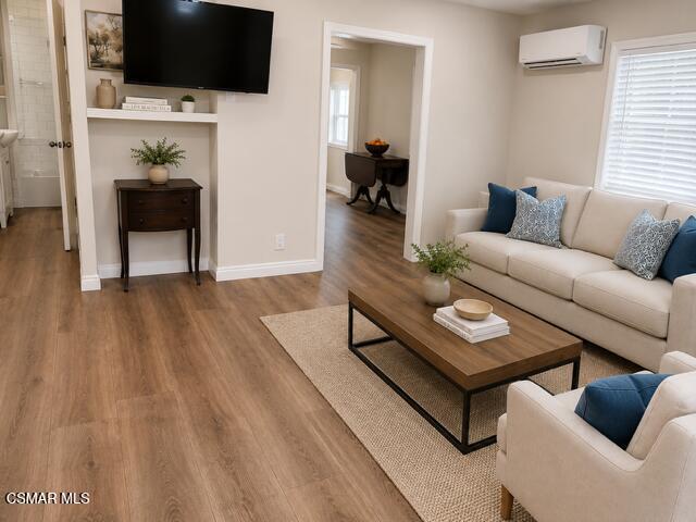Building Photo - 2665 Los Feliz Dr