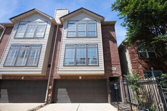 Building Photo - 5326 Blossom St