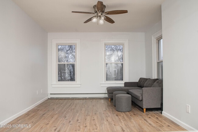 Foto del edificio - 1076 Fulton St