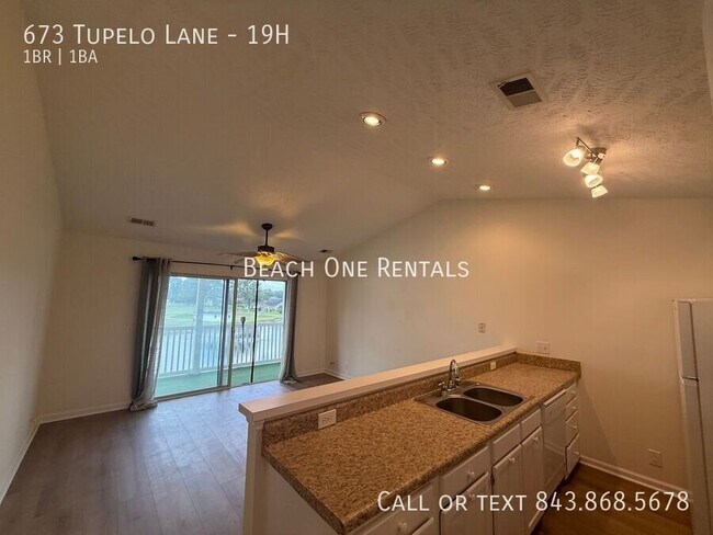 Foto del edificio - 673 Tupelo Ln