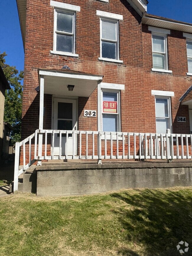 Building Photo - 362 E Markison Ave