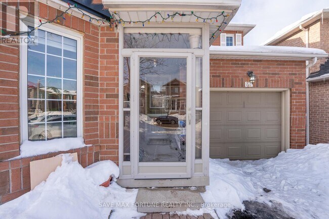 Photo du bâtiment - 72 Schooner Dr