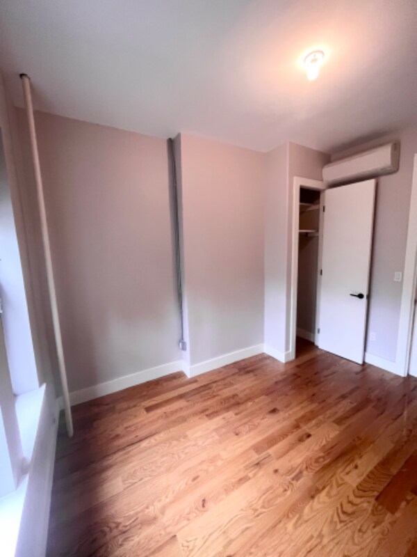 Foto del edificio - 1294 Sterling Pl