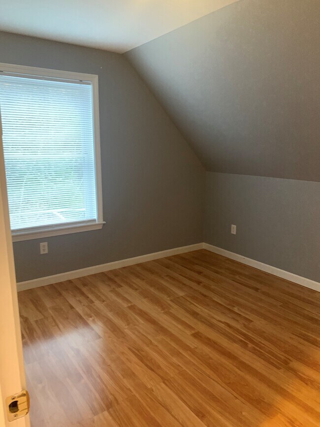 Foto del edificio - 19 Summerfield Ln