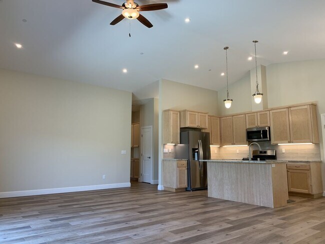 Building Photo - Brand New 4 Bedroom Home in Coffey Park