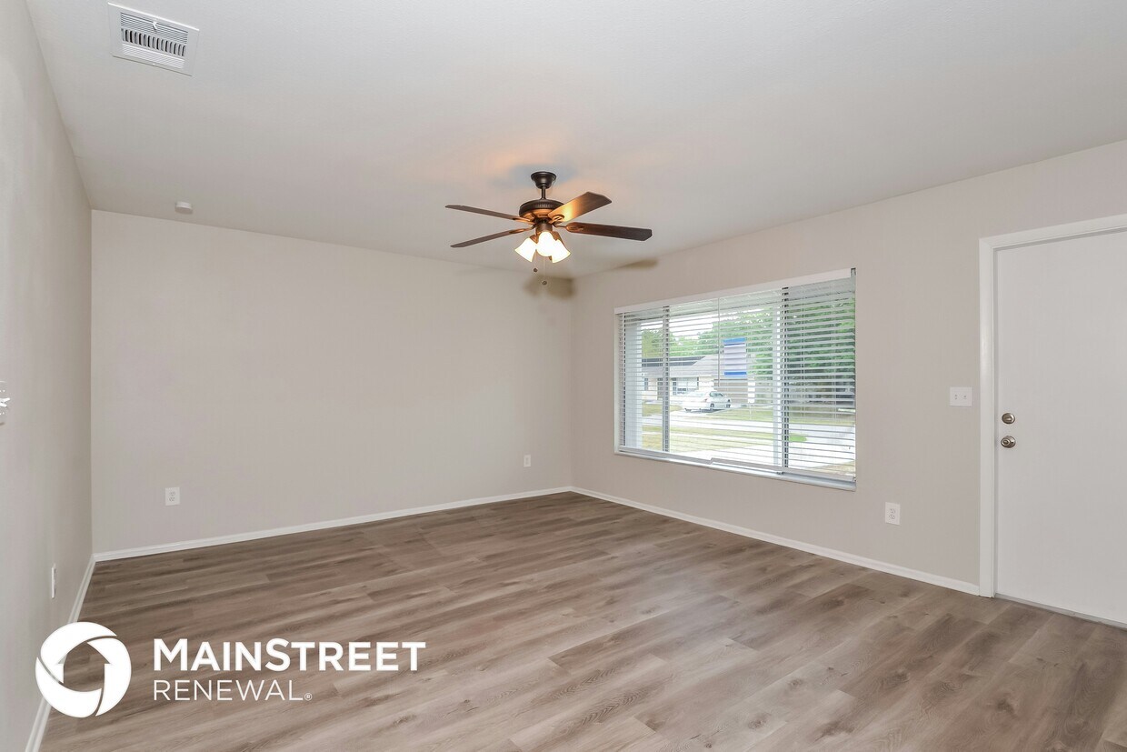 Foto principal - 6947 Roslyn Ct