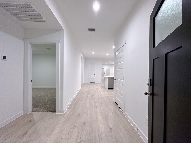 Foto del edificio - 30307 Reagans Ranch Dr