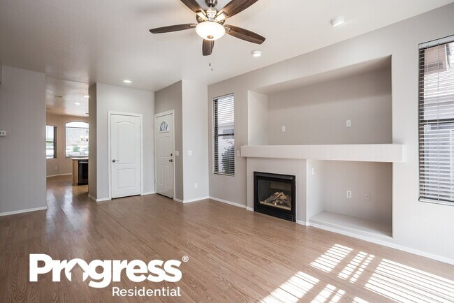 Building Photo - 6601 W Lawrence Ln