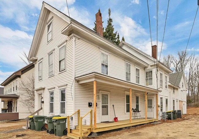 Building Photo - 217 S Main St