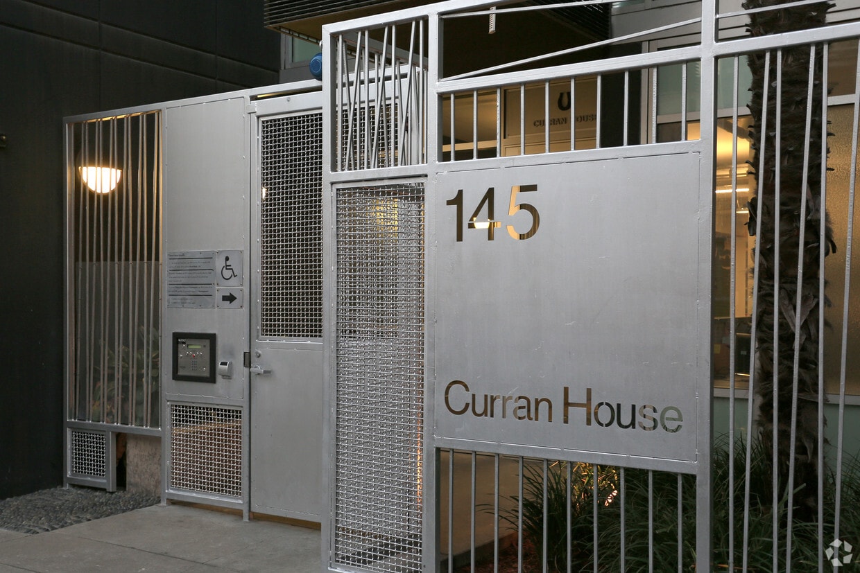 Building Photo - Curran House
