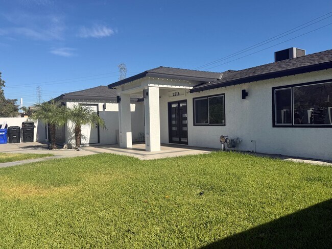 Foto del edificio - 2516 Fernley Dr