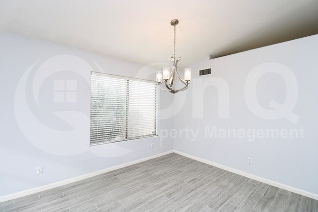 Building Photo - 1472 W Blue Ridge Way