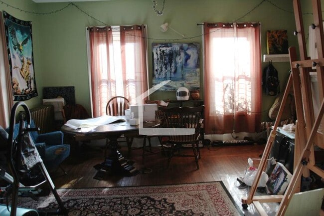 Foto del edificio - 8 Greylock Rd