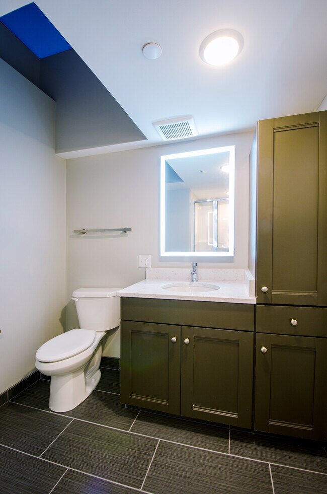 Baño - 38th St Lofts