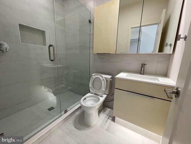 Foto del edificio - 3627 Spring Garden St