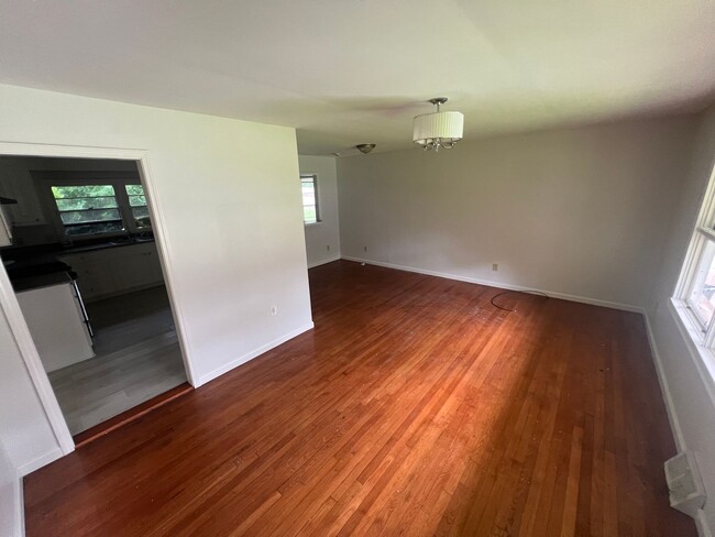 Foto del edificio - Spacious 3 Bed 2 Bath Home in Jackson Miss...