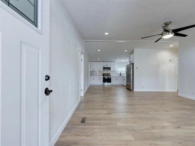 Building Photo - 4504 Atlantis Dr