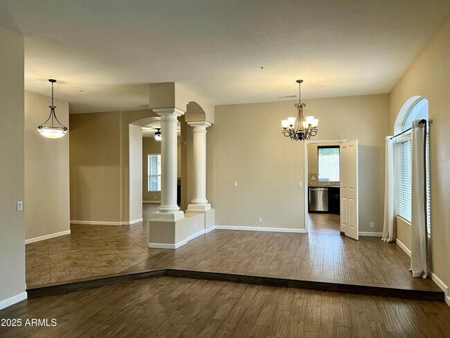 Foto del edificio - 24011 N 74th St