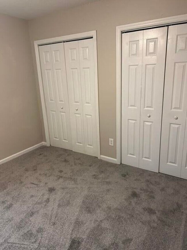 Foto del edificio - Foxborough 2 Bedroom Townhome