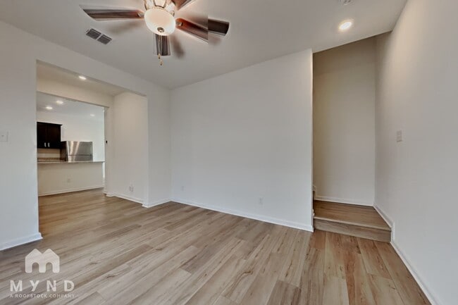 Building Photo - 10853 Quinn Ct