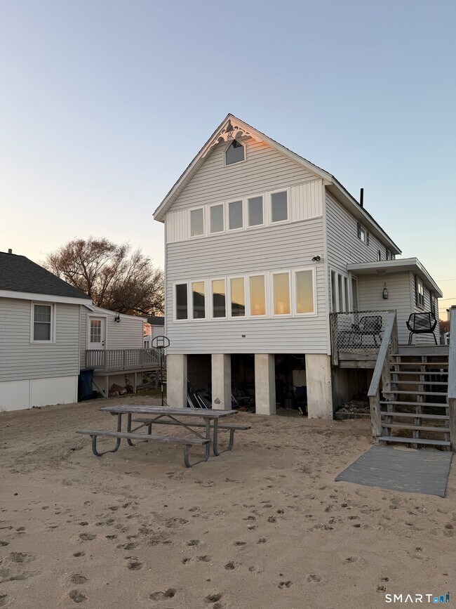 Foto del edificio - 37 Seaside Ln