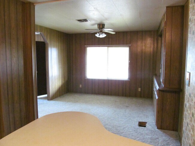 Foto del edificio - 2 br, 2 bath House - 416 F St