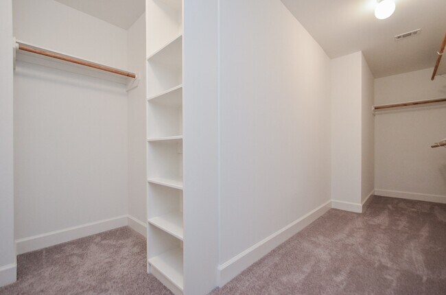 Foto del edificio - 924 E 39th St