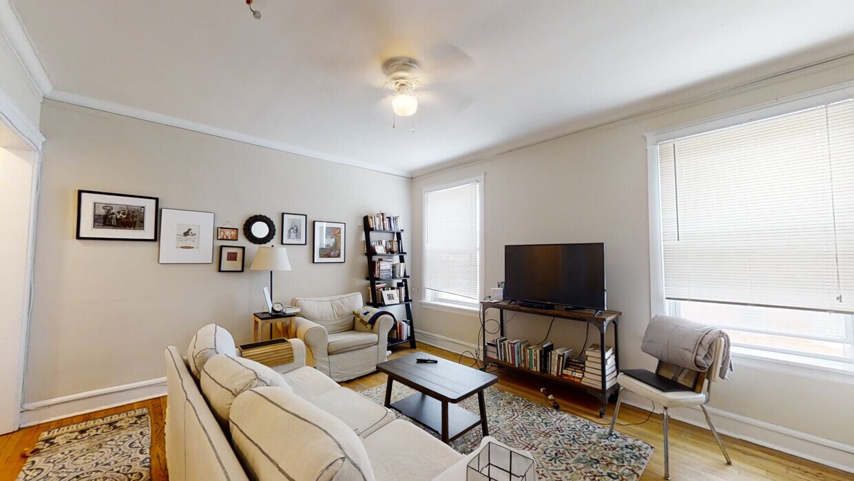 Primary Photo - Sunny 1-Bed in Heart of Downtown Forest Pa...