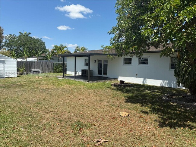 Foto del edificio - 11004 SW 154th Terrace