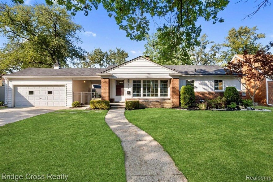 Foto principal - 2614 Essex St