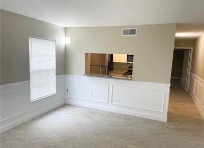 Foto del edificio - 7126 E Bank Dr