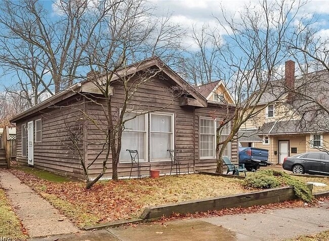 Foto del edificio - 1674 Colonial Dr