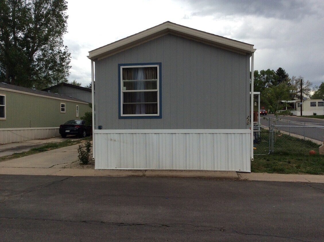 Building Photo - Lease with Purchase Option
