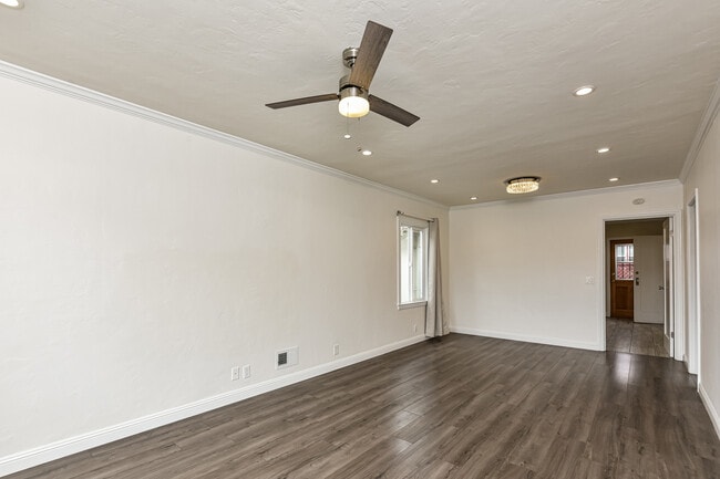 Foto del edificio - 833 Linden Ave