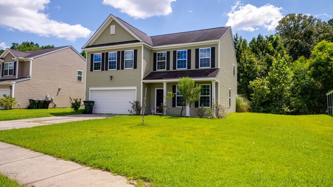 Building Photo - 4 Bedroom 2.5 Bath House in Sophia Landing...