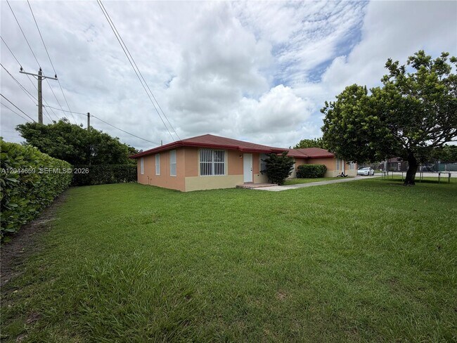 Foto del edificio - 10530 SW 183rd St