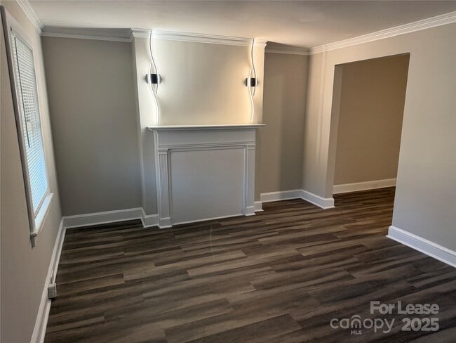 Foto del edificio - 3516 The Plaza