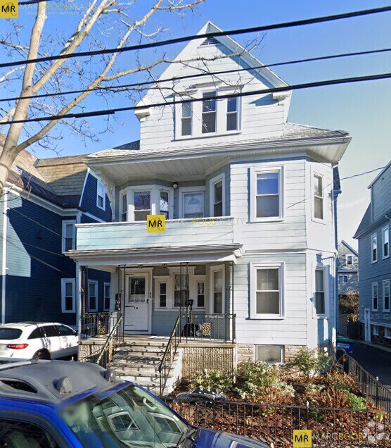 Building Photo - 14 Bay State Ave